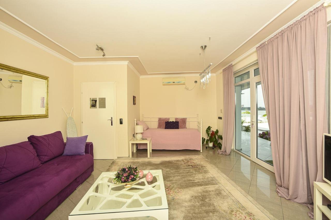 Apartments Villa Graf Smederevo Exteriér fotografie