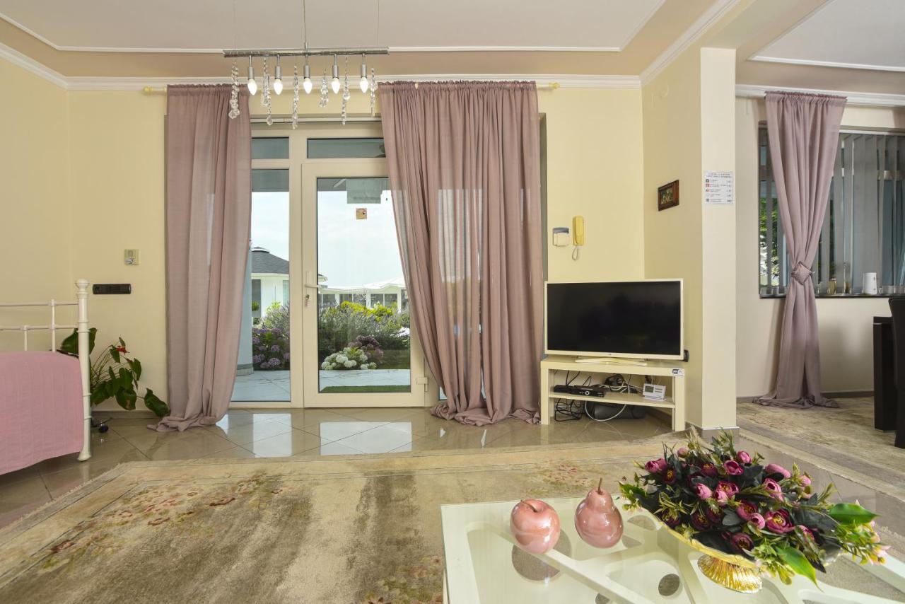 Apartments Villa Graf Smederevo Exteriér fotografie