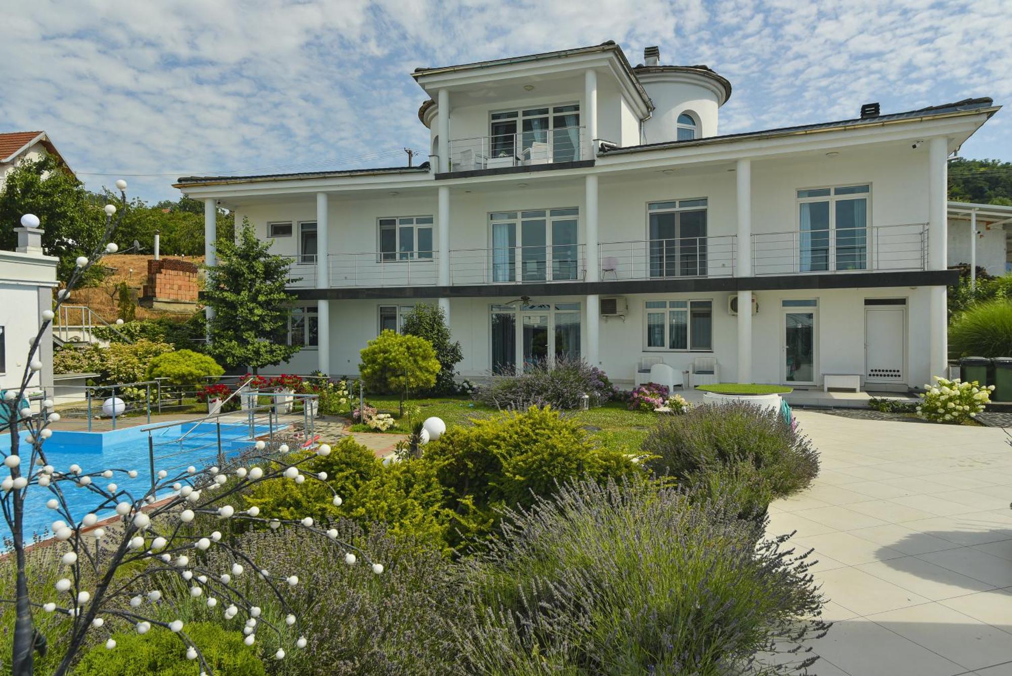 Apartments Villa Graf Smederevo Exteriér fotografie